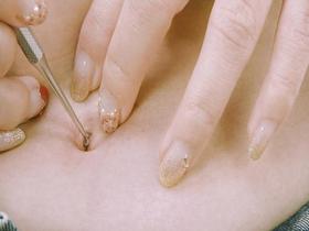 美女のおへそ　サンプル画像16